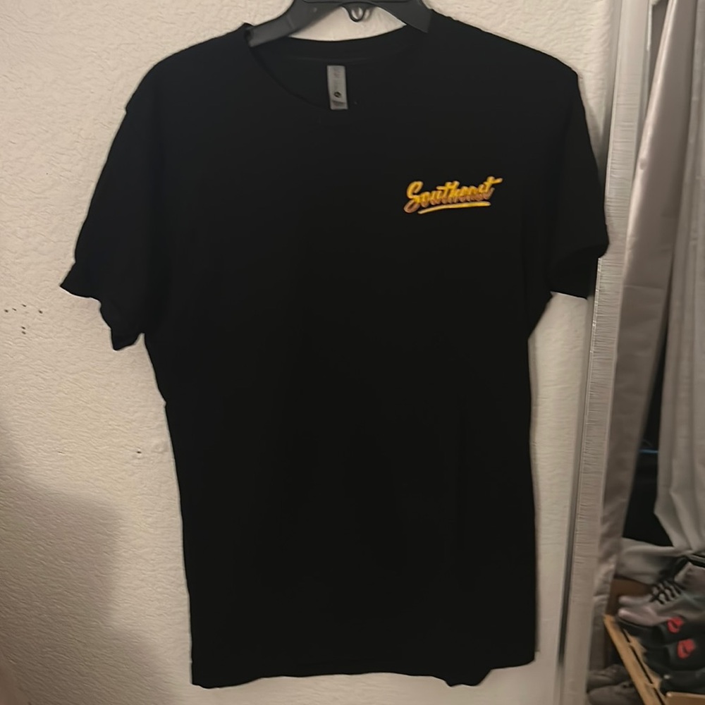Graphic tee